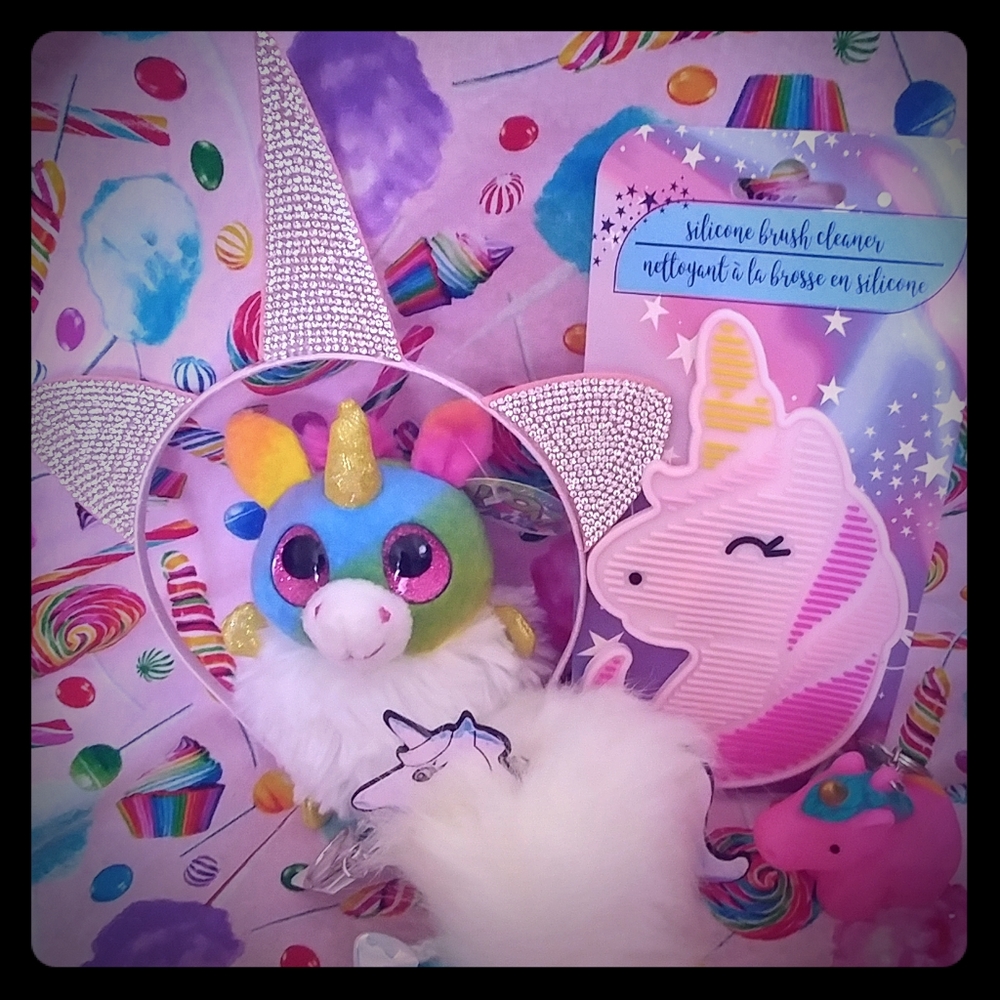 Kawaii Cute Unicorn FUNdle BUNdle